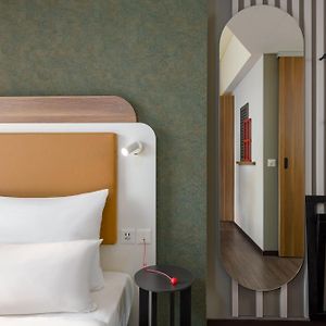 Comfort Kamer met Rolstoeltoegankelijkheid met een Queen Size Bed